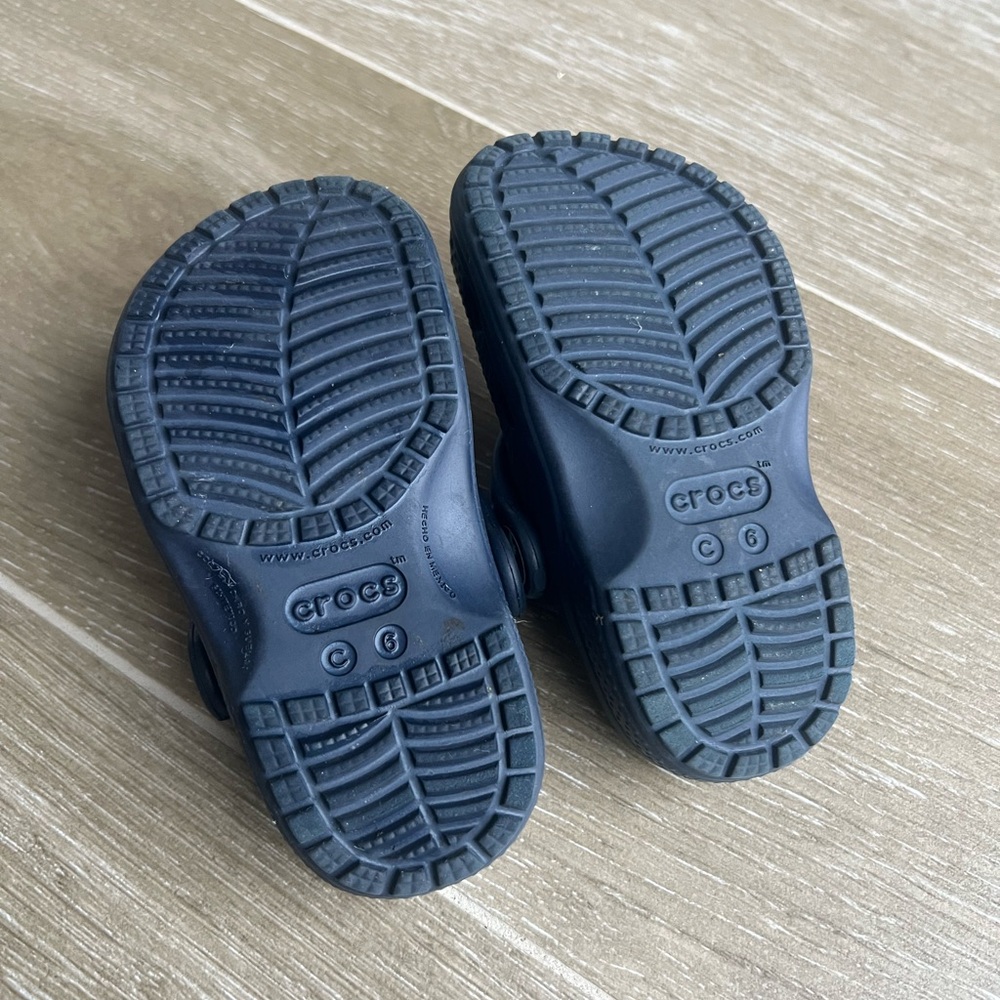 Toddler Crocs - Picture 5 of 5